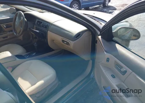 2001 Ford Taurus Ses z USA, uszkodzony, nr VIN 1FAFP55U71A269600